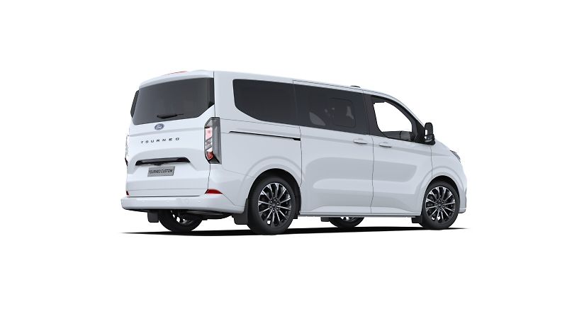 Ford Tourneo Custom (2026) Titanium X L1, Tourneo, 2.0 Ec - fotka 3 z 9