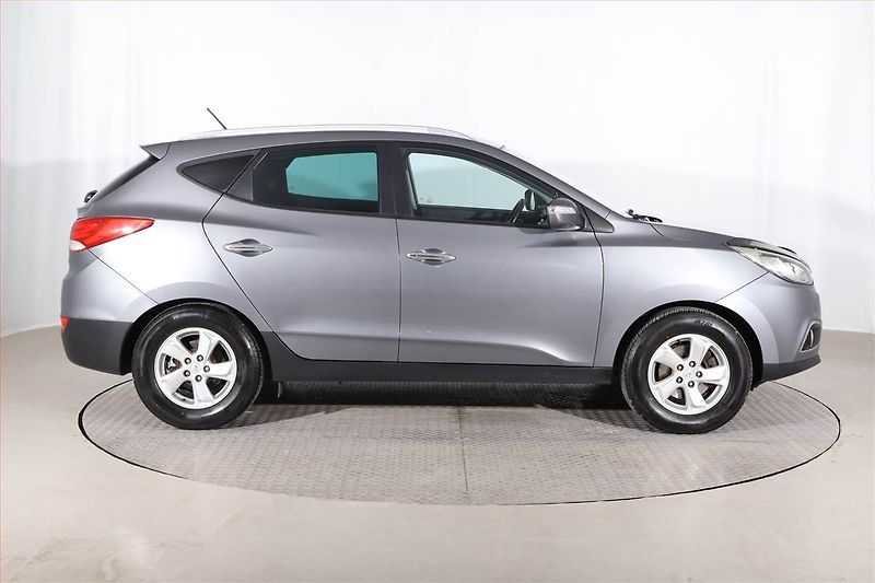 Hyundai ix35 (2012) 2.0 CRDi, 4X4, Serv.kniha - fotka 6 z 21