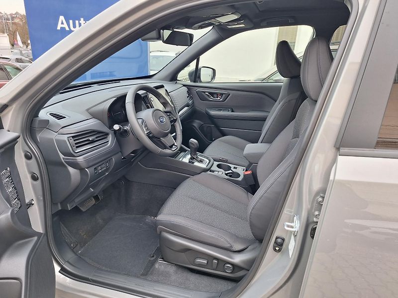 Subaru Forester (2026) Comfort s NAVI -65.000 Kč - fotka 6 z 21