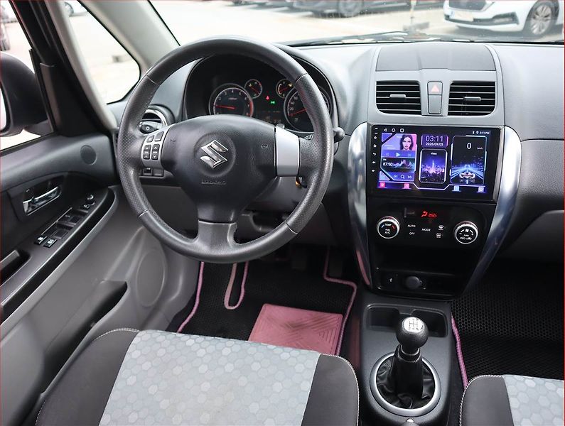 Suzuki SX4 (2013) 1.6 VVT, Serv.kniha - fotka 7 z 14