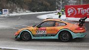 Porsche 997 GT4 i na rozbředlém sněhu docela dobře fungovalo