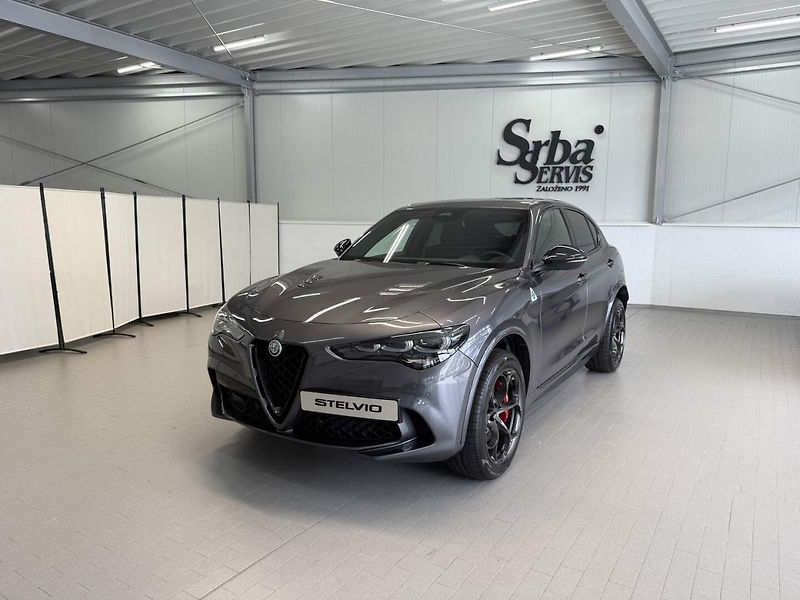 Alfa Romeo Stelvio (2026) Quadrifoglio 2.9 V6 BiTurbo 52 - fotografie inzerátu