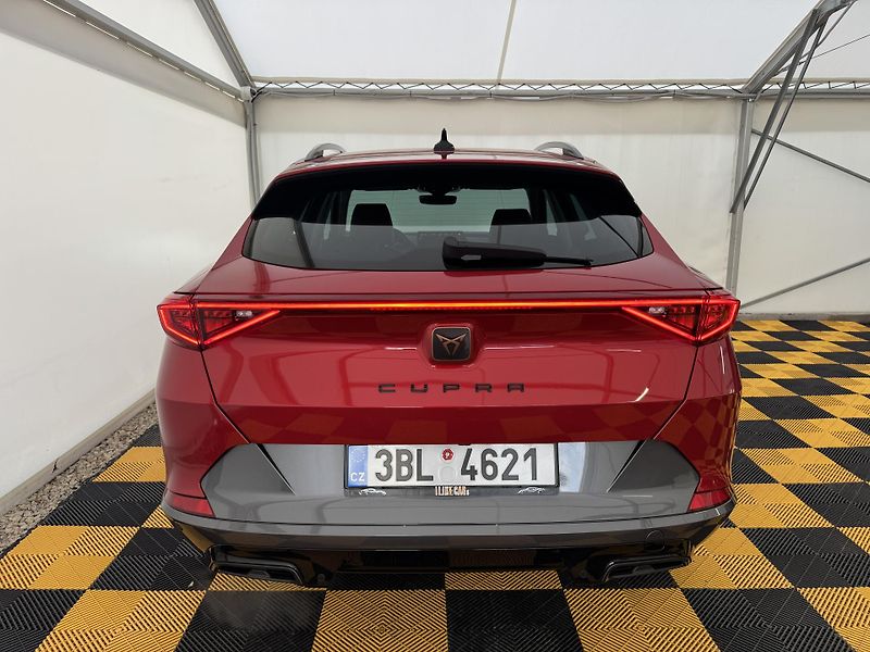 Cupra Formentor 1.5Tsi*CZ*DPH*1-MAJ*ZARUKA* - fotka 6 z 47