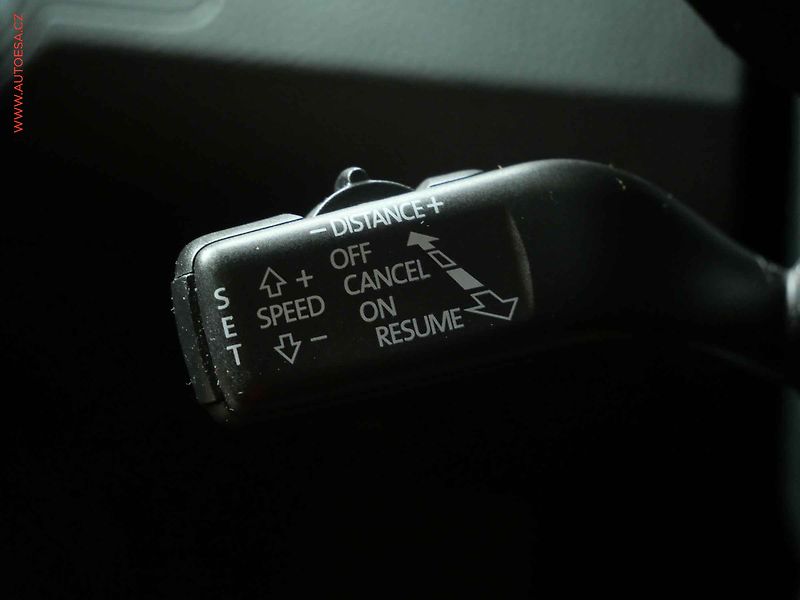 Volkswagen Passat (2013) 2.0 TDi 4x4, ČR, AT, xenon - fotka 15 z 21