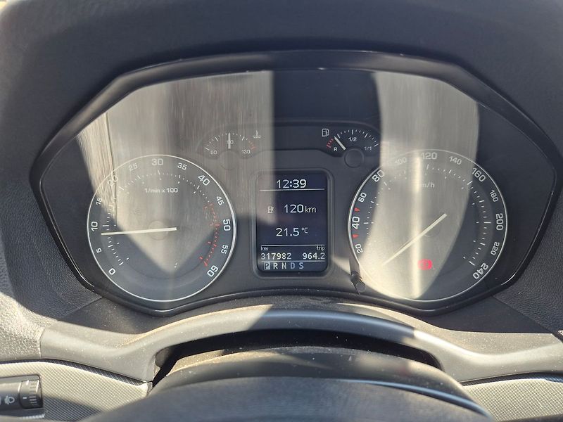 Škoda Octavia 2.0TDi 103kW AUTOMAT, nová STK - fotka 14 z 25