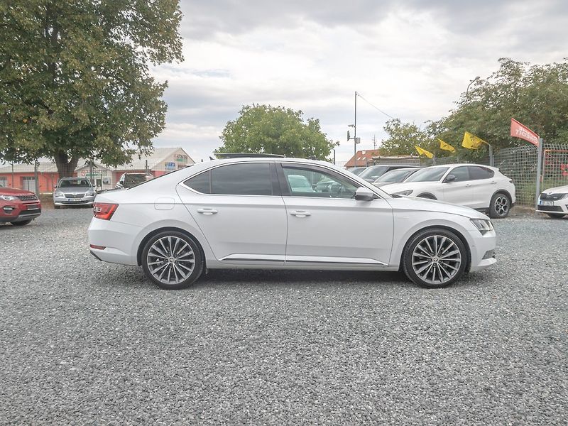Škoda Superb (2017) 12/17 ČR 2.0TDI–LAURIN KLEMENT - fotka 4 z 59