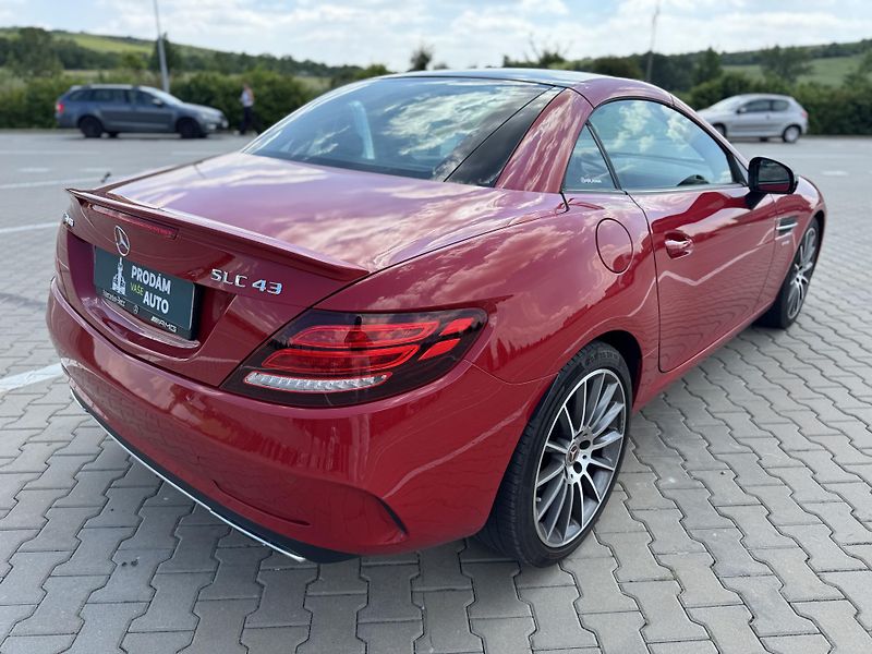 Mercedes-Benz SLC AMG 43 - fotka 40 z 43