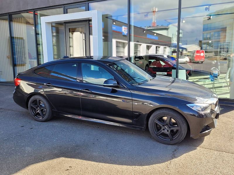 BMW Řada 3 330d GT M Paket - fotka 4 z 37