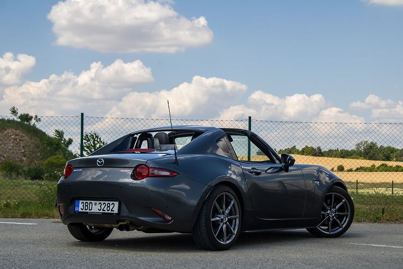 Mazda MX-5 - fotka 4 z 15