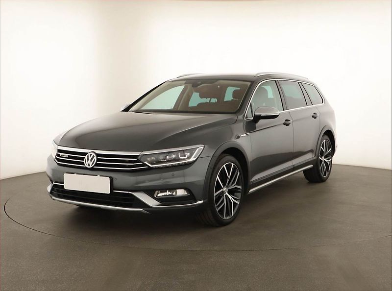 Volkswagen Passat (2017) Alltrack 2.0 BiTDI, 4X4 - fotka 2 z 18