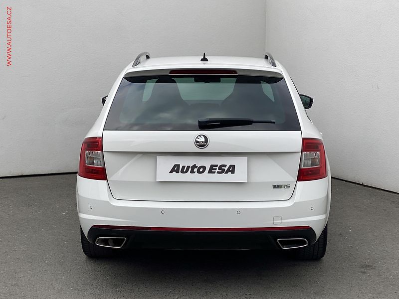 Škoda Octavia (2014) 2.0 TDi, RS Challange, bixen - fotka 5 z 19