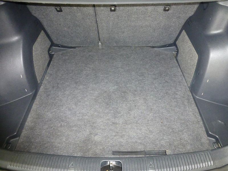 Škoda Fabia (2009) 1,4i-63KW-KLIMATIZACE*ALU KOLA - fotka 19 z 20