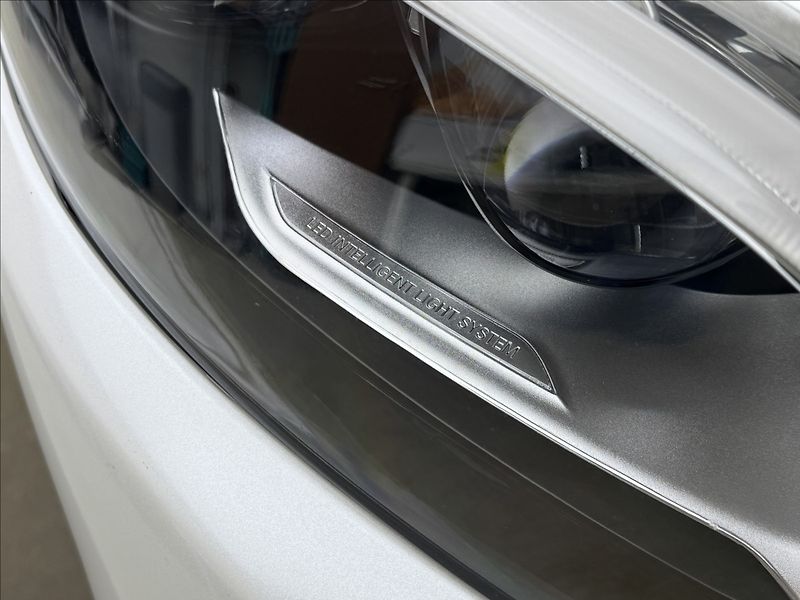Mercedes-Benz GLE 3,0 AMG 4X4 LED DPH PANO TAŽNÉ - fotka 40 z 46