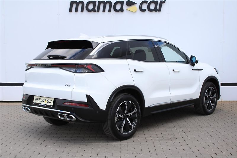 BAIC X7 1.5T 130kW A/T LED PANORAMA - fotka 7 z 32
