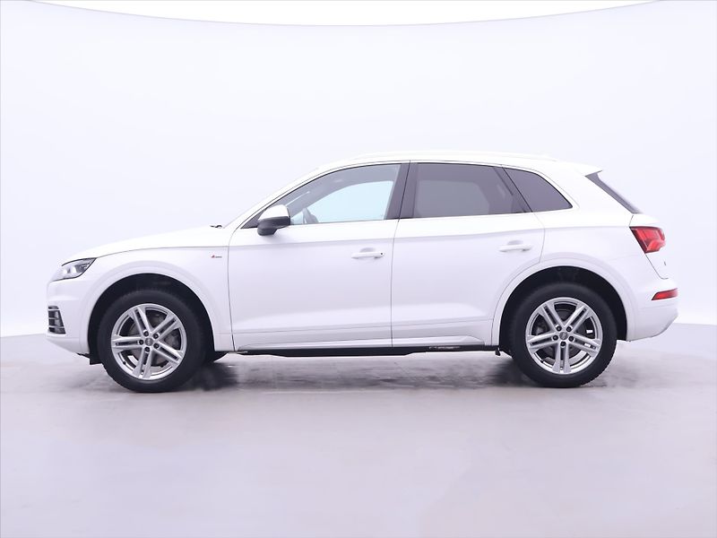 Audi Q5 2,0 TDI S-line 4x4 CZ - fotka 4 z 32