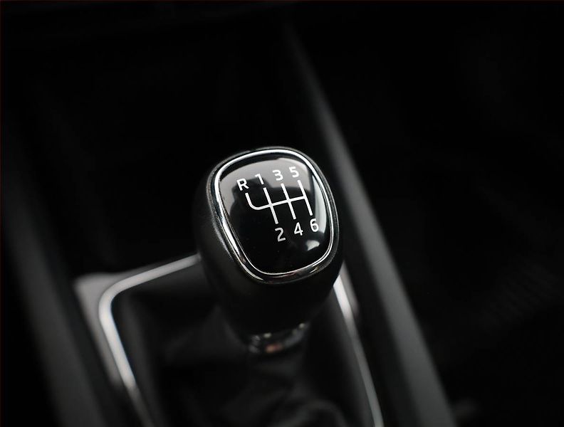 Škoda Octavia (2023) Ambition 2.0 TDI, ČR,1.maj - fotka 11 z 17