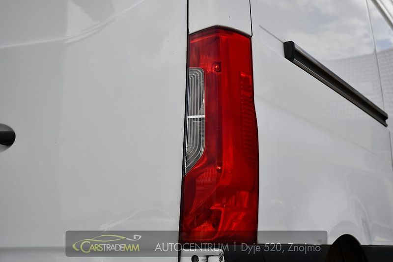 Mercedes-Benz Sprinter 211 CDI L2H2 (W907) 155k - fotka 37 z 37