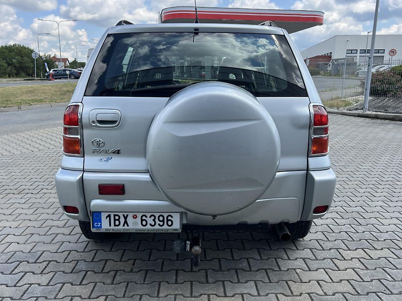 Toyota RAV4 (2001) - fotka 4 z 26