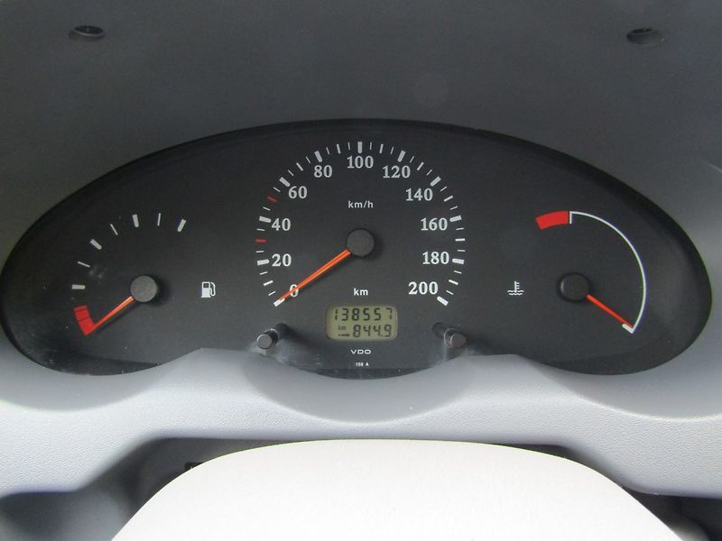 Nissan Micra (2000) 1.0 NCVT CZ PŮVOD - fotka 28 z 31