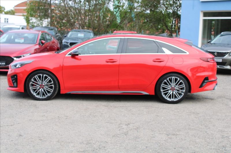 Kia ProCeed 1,6 TGDI  ČR,GT,AUTOMAT,ZÁRUKA - fotka 7 z 35