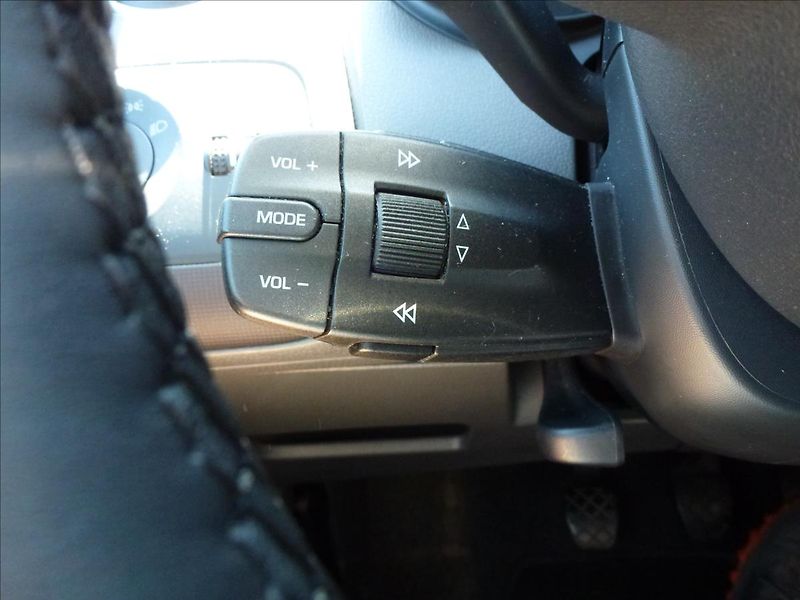 Seat Ibiza 1,2 TDI 3,4-3,9 l/100km  EcoMo - fotka 38 z 54