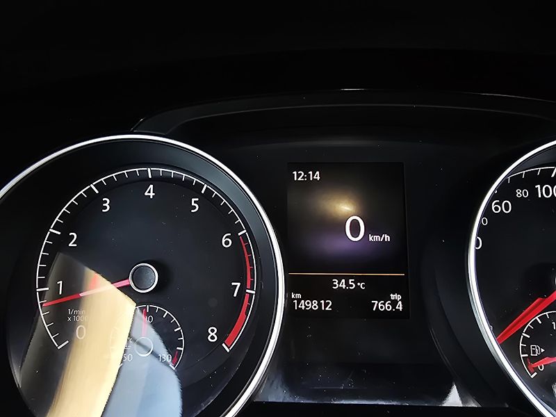 Volkswagen Golf 1.2TSI 63 KW CUP  - fotka 20 z 20