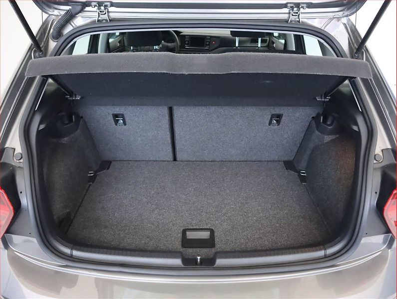 Volkswagen Polo (2020) 1.0 TSI, Park. senzory - fotka 14 z 18