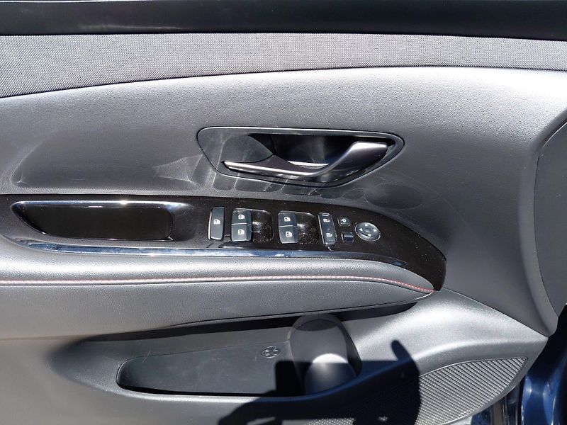 Hyundai Tucson (2023) 1,6 T-GDi 110 kW N-line - fotka 14 z 24