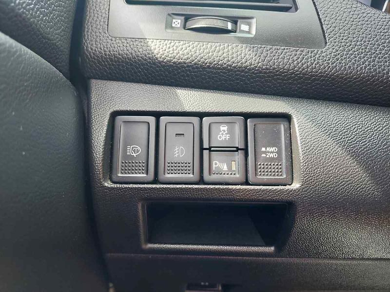Suzuki Kizashi 2.4 4WD - fotka 50 z 59
