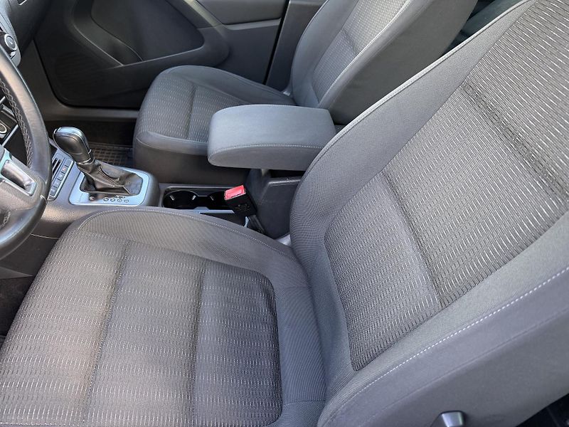 Volkswagen Tiguan (2012) 2.0 TDi 103 kW/DSG/4x4 - fotka 17 z 21