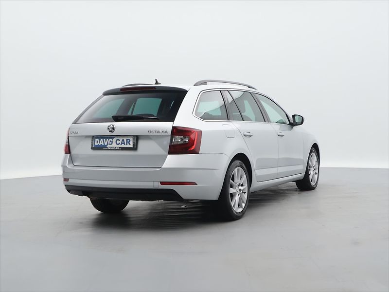Škoda Octavia 2,0 TDI Style LED Kessy CZ - fotka 6 z 26