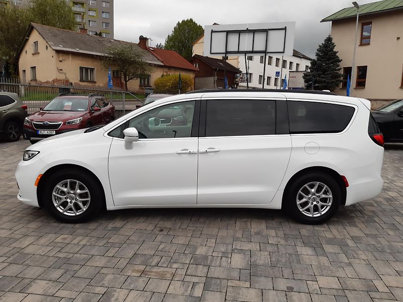 Chrysler Pacifica (2022) 3,6L V6,Top výbava, REZERVACE - fotka 4 z 50