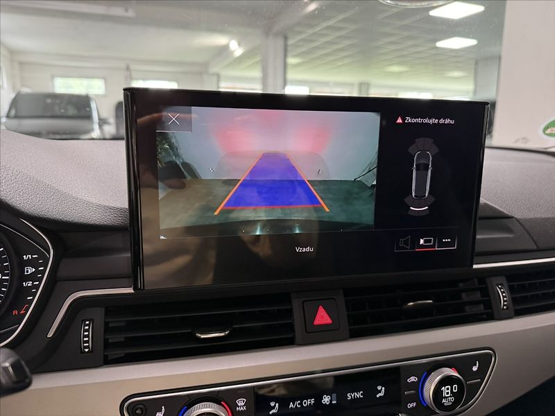 Audi A4 2,0   TDI QUATTRO MATRIX TZ - fotka 16 z 42