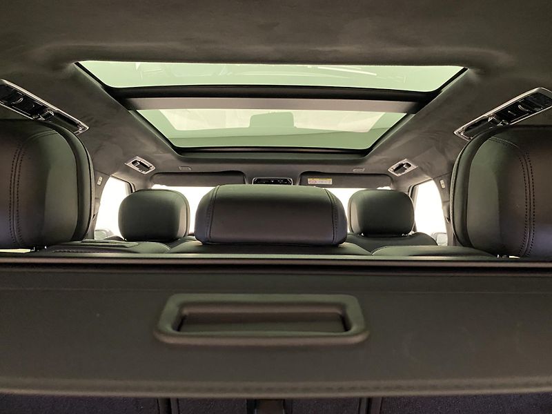 Land Rover Range Rover Sport D350 AUTOBIOGRAPHY REZERVACE - fotka 29 z 57