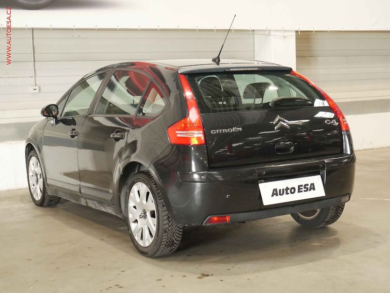 Citroën C4 (2006) 1.6i, AC, temp. - fotka 4 z 18
