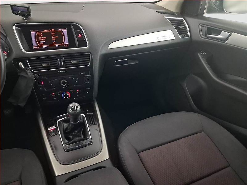 Audi Q5 (2009) 2.0 TDI, 4X4, Tempomat - fotka 8 z 18
