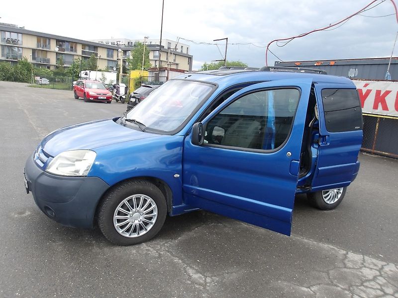Peugeot Partner 1,6HDi 2xŠOUPAČKY ! - fotka 11 z 22