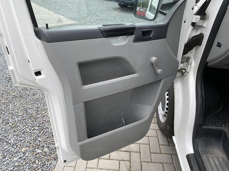 Volkswagen Transporter 2.0TDI 75KW-KOMUNÁLNÍ VOZIDLO - fotka 11 z 21