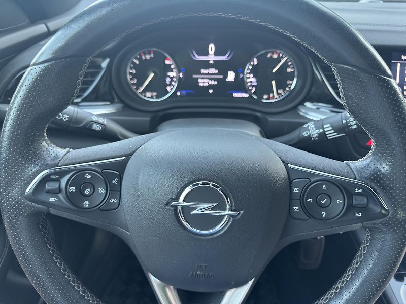 Opel Insignia (2022) 2.0CDTi 128kW AT/8 ELEGANCE ČR - fotka 13 z 29