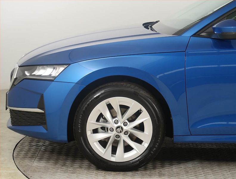 Škoda Octavia (2025) Selection 1.5 TSI - fotka 14 z 22