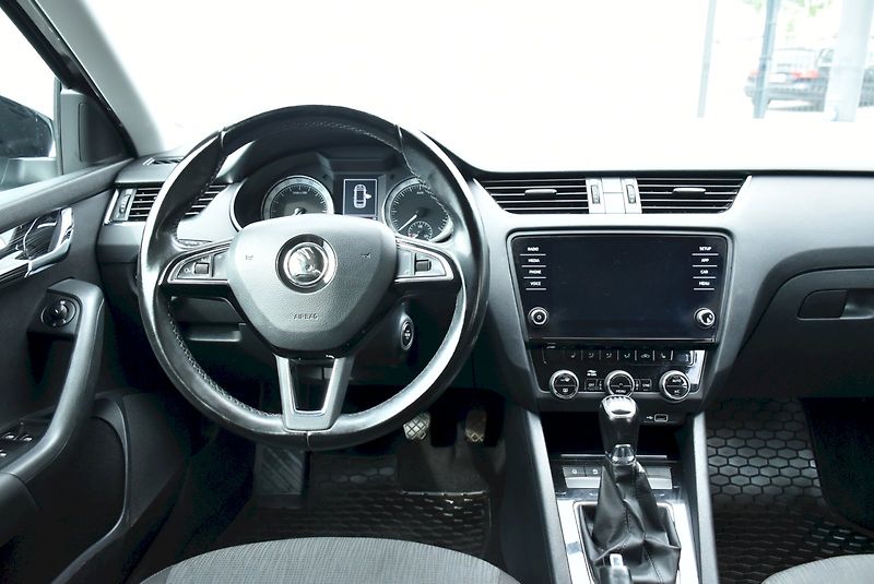 Škoda Octavia (2018) OCT.COM STY TD 110/2.0 M6F - fotka 5 z 20