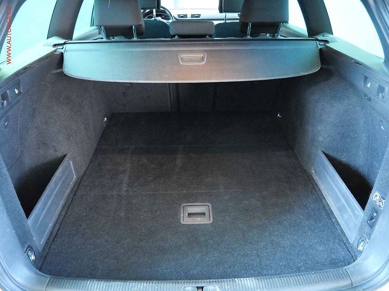 Volkswagen Passat (2013) 2.0 TDi 4x4, ČR, AT, xenon - fotka 7 z 21