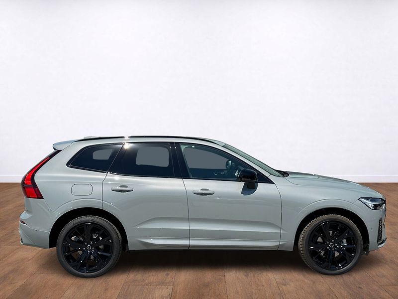 Volvo XC60 (2026) AKCE 4+4 PLUS B5, BLACK EDITIO - fotka 5 z 23