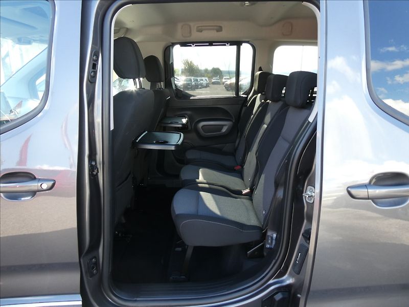 Toyota ProAce City Verso 1,2 T 96kW Long 7.míst,AT8,ČR - fotka 23 z 44