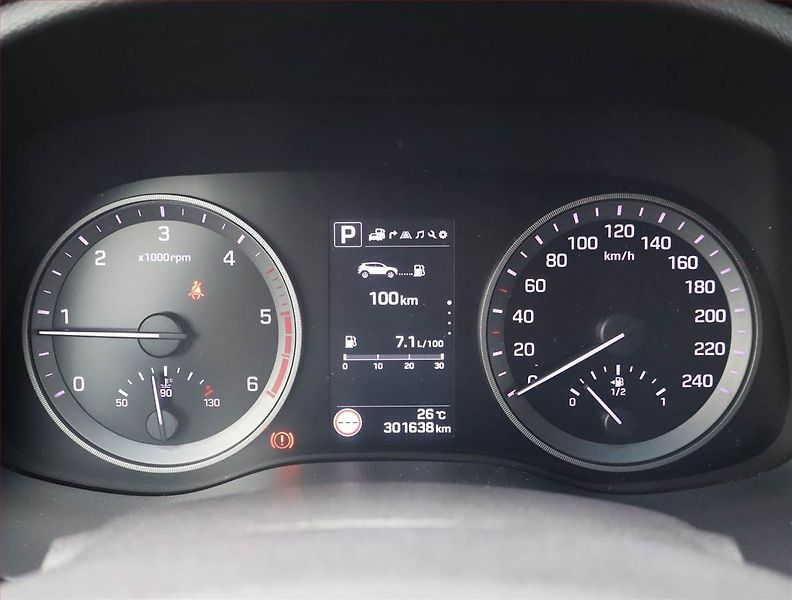 Hyundai Tucson (2017) 1.7 CRDi, Automat, Serv.kniha - fotka 11 z 20