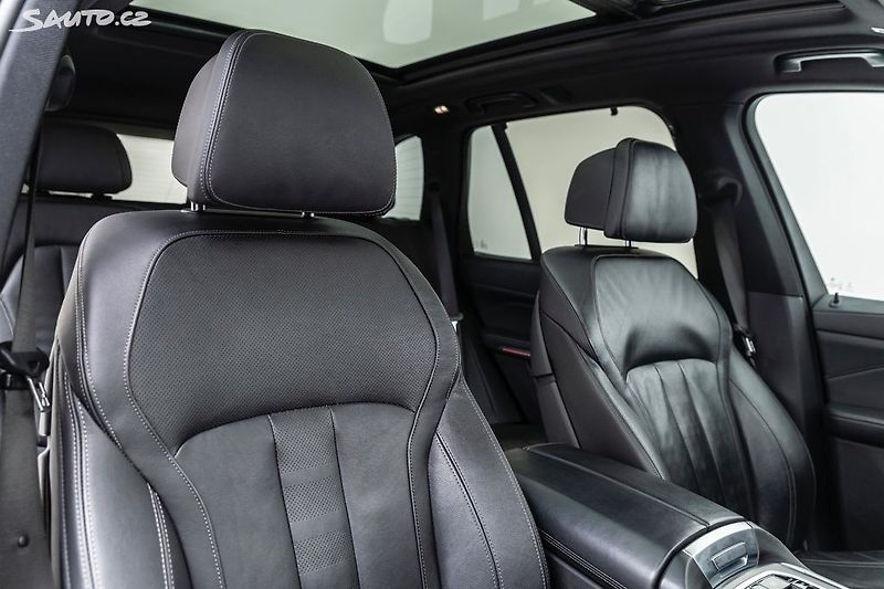 BMW X5 xDrive40d*vzduch*pano*záruka - fotka 13 z 44