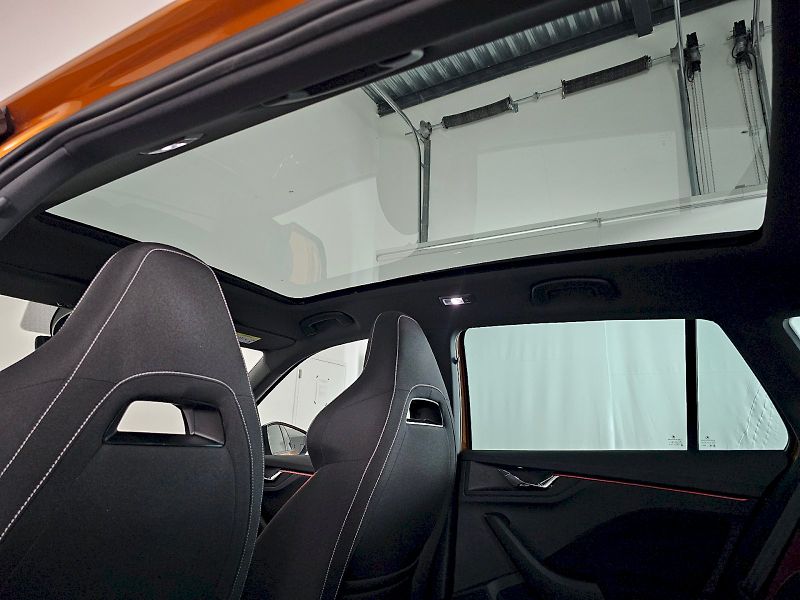 Škoda Kamiq (2022) 1.5TSI 110kW Monte Carlo komfo - fotka 26 z 31
