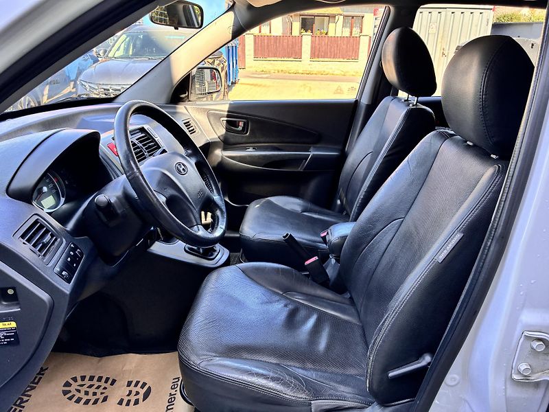 Hyundai Tucson 2.0i 104kW DIGI.KLIMA          - fotka 11 z 22