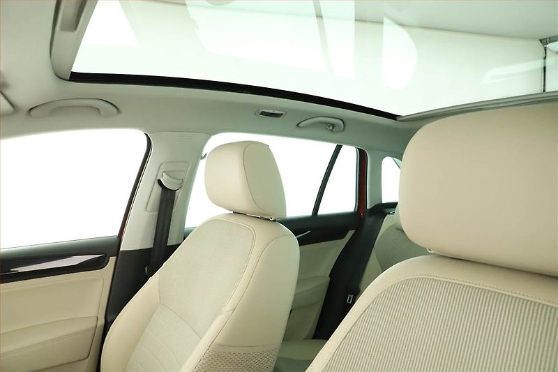 Škoda Rapid (2018) Spaceback 1.4 TSI, Automat - fotka 13 z 16