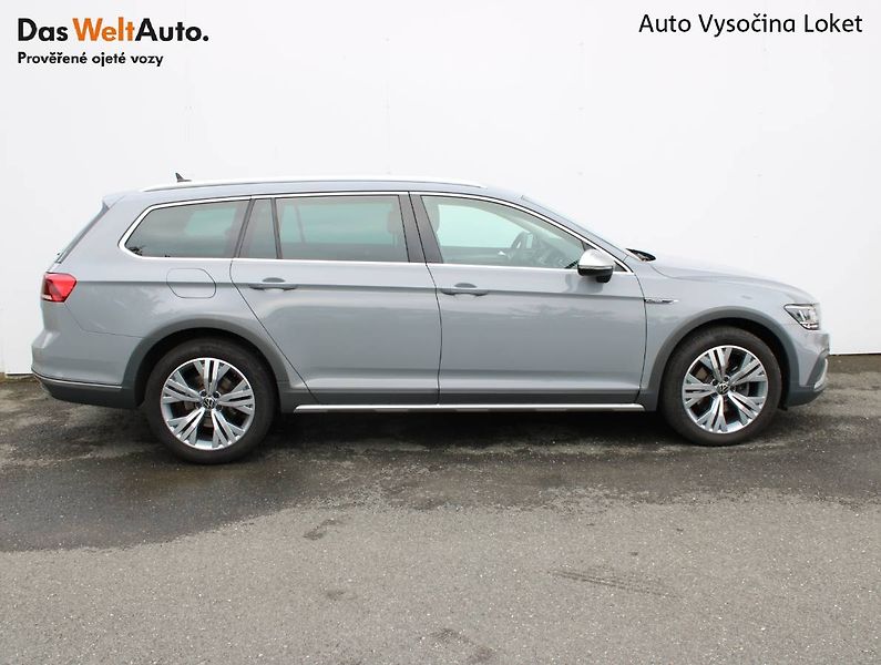 Volkswagen Passat (2022) 2.0 TDI DSG 147kW WEBASTO - fotka 12 z 35